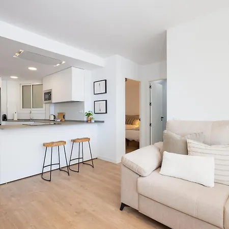 C36 Elegant 2 Bdr Amazing Views * Malaga