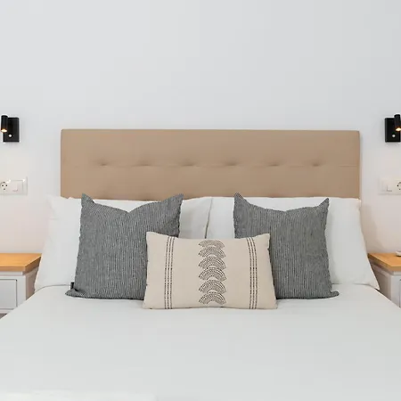 C36 Elegant 2 Bdr Amazing Views * Malaga