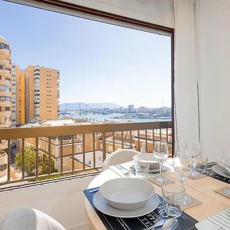 Apartment C36 Elegant 2 Bdr Amazing Views *