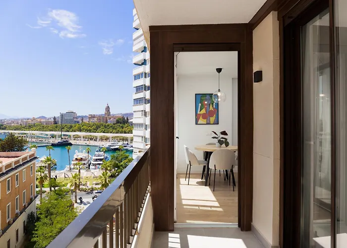 C36 Elegant 2 Bdr Amazing Views *